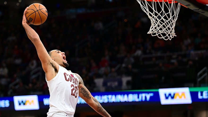 Cavs turn back Suns, trend in right direction