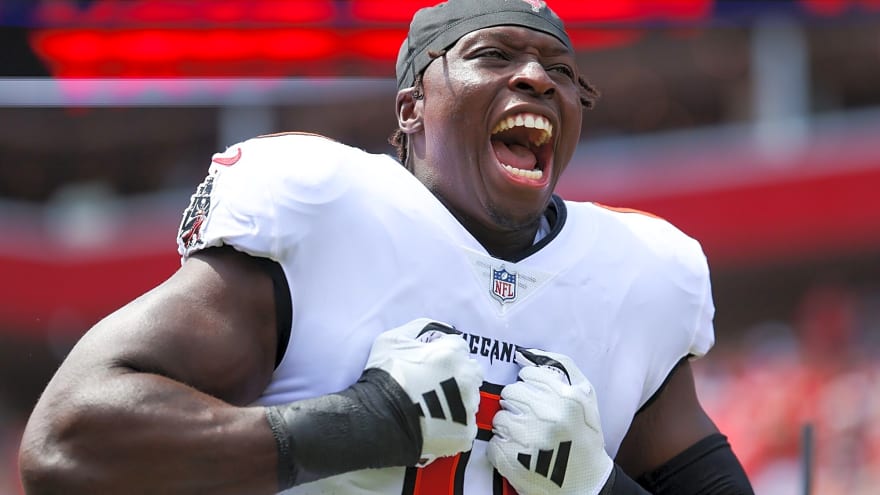 'I’d Love to': Tampa Bay Buccaneers Eye Extension for 19-Sack Defender