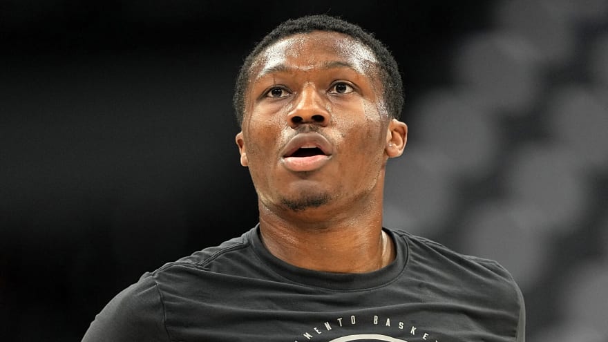 Kings Waive Isaiah Stevens