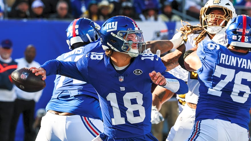 Giants hand keys to J.J. McCarthy, hit road to face Texans