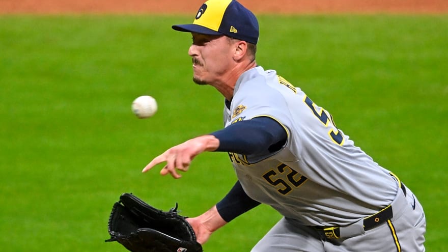 Mets acquire left-handed reliever Bryan Hudson via trade from the White Sox