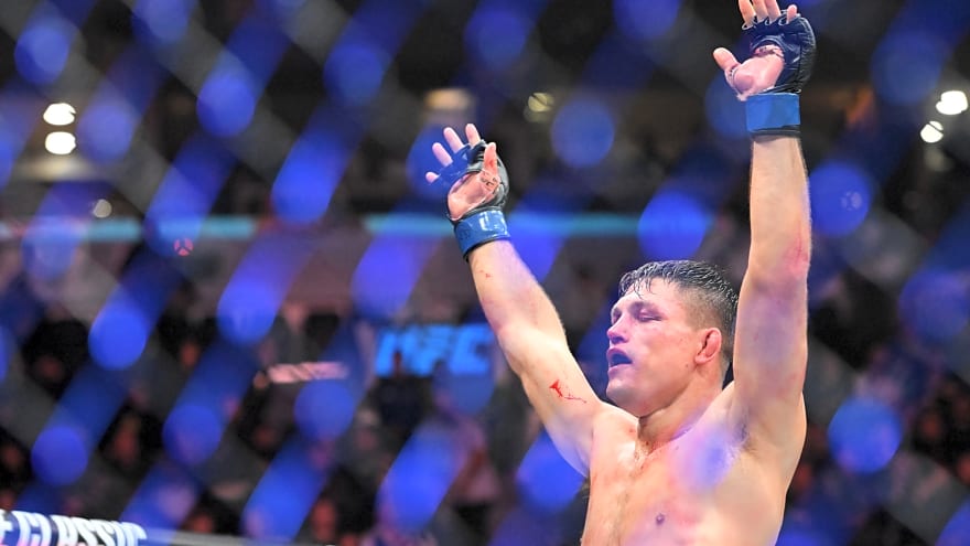 Drew Dober ‘unleashes hell’ to overcome point deduction and grim cut to win by KO at UFC Vancouver