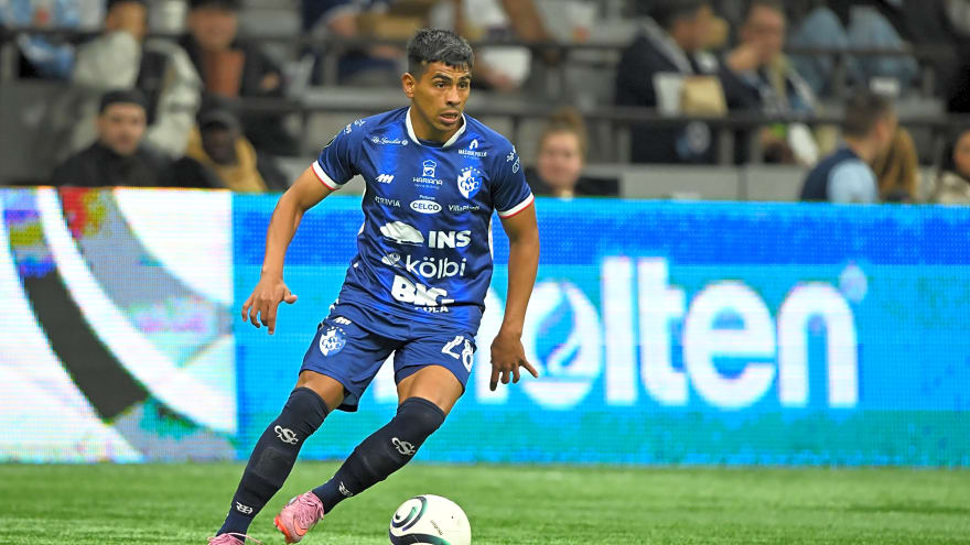 Sources: Chelsea likely to accept transfer bid for 'unhappy' superstar
