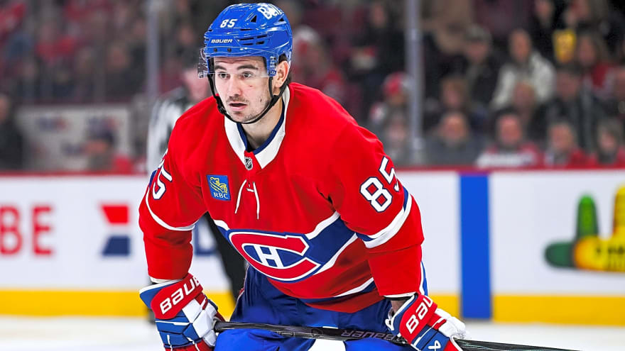 Canadiens sign Alexandre Texier to two-year extension