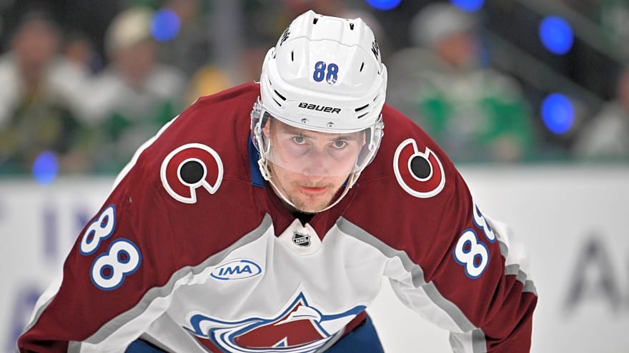 Elliotte Friedman Reveals Details of Blockbuster Failed Martin Necas Trade to Canadian Team