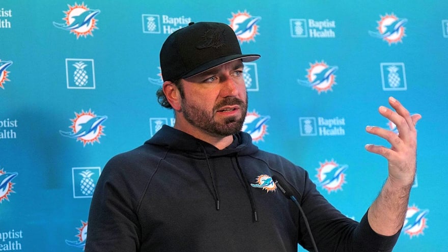 One of the Miami Dolphins’ former coaches weighs in on what went wrong for QB Tua Tagovailoa