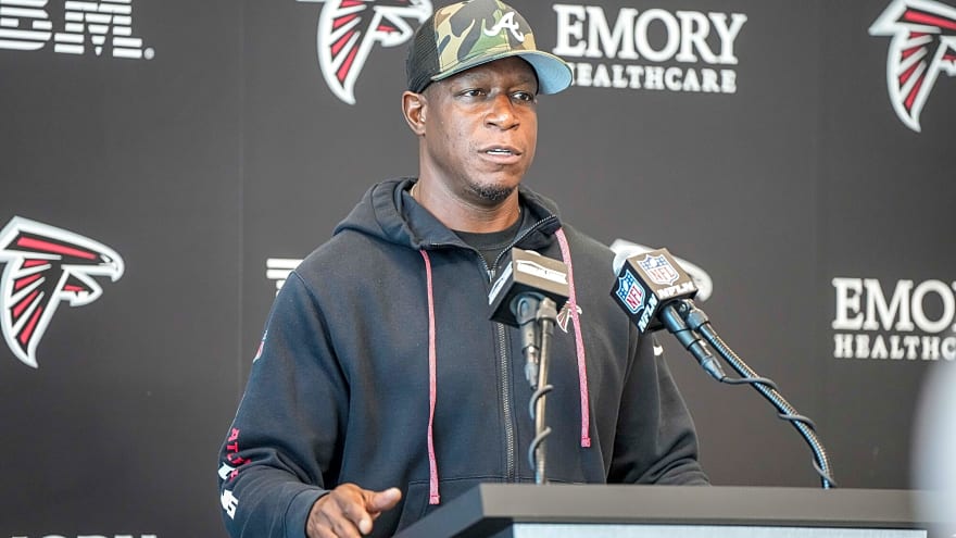 'Raheem Morris Called Tuesday Evening': Kirk Cousins Opens Up About Losing Falcons’ Starting QB Job to Michael Penix Jr.