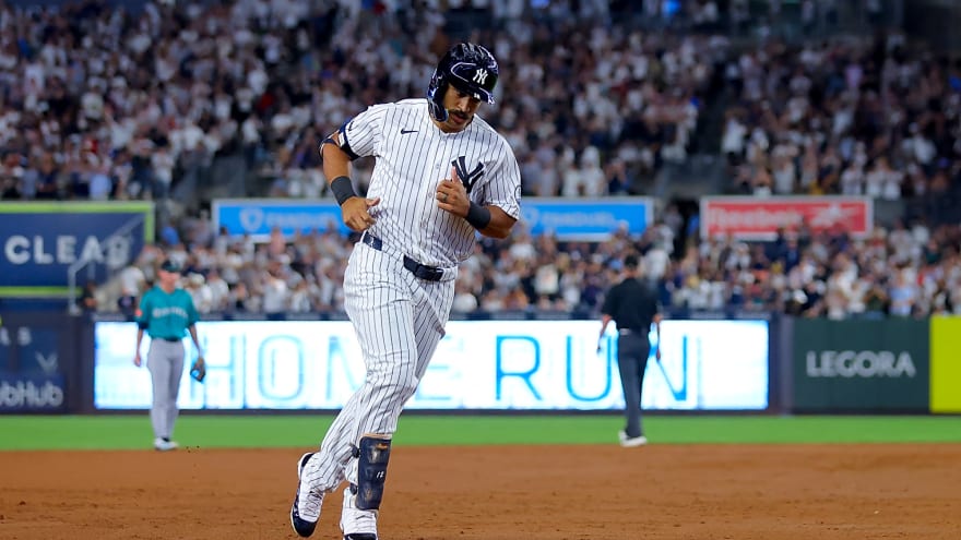 'Seems Like an Injury': Yankees’ Manager Drops Concerning Update as $22M Star Leaves Mid-Game