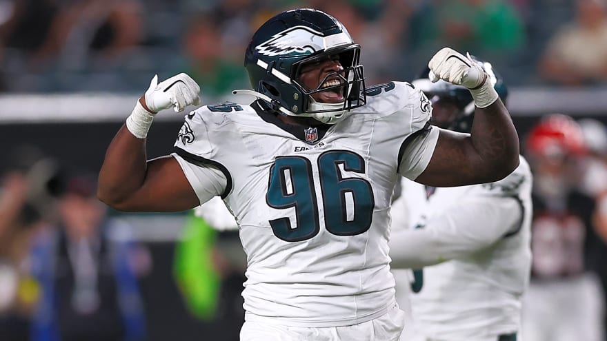 Developmental Delivers: Eagles Believe In Second-Year DT