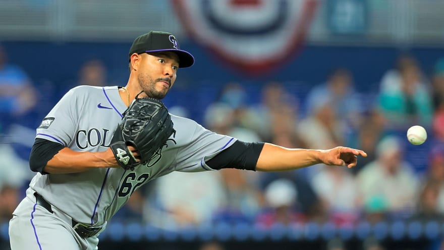 Rockies Place Jose Quintana On Injured List