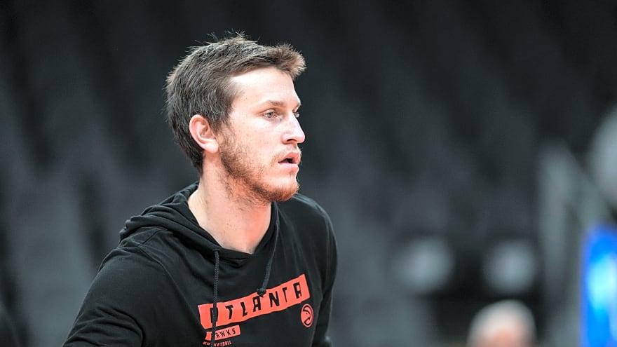 Pacers add Garrison Mathews, keep Jeremiah Robinson-Earl