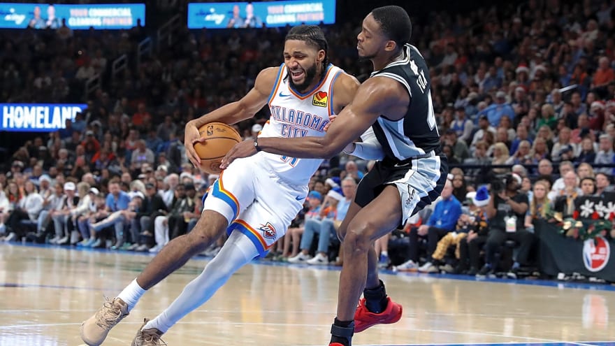 San Antonio Spurs Deliver Christmas Day Masterclass, Topple Thunder 117-102