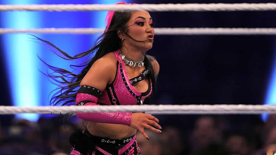 Roxanne Perez Attacks CM Punk at WWE Manchester Live Event