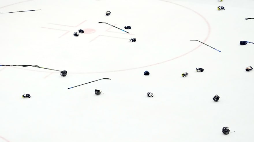 Top 2027 NHL Draft prospect Landon DuPont models his game after Zeev Buium (among others)