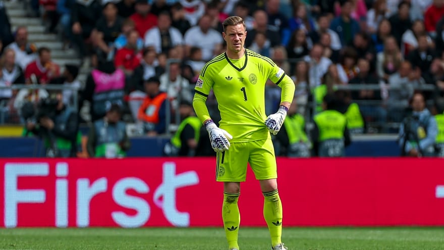 Chelsea set to challenge Manchester United for the services of veteran La Liga star