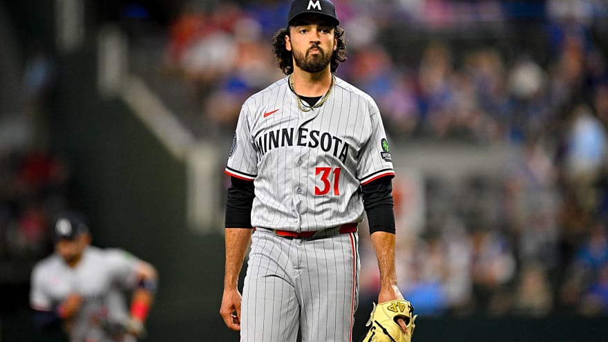 Twins Designate Justin Lawrence, Activate Kendry Rojas