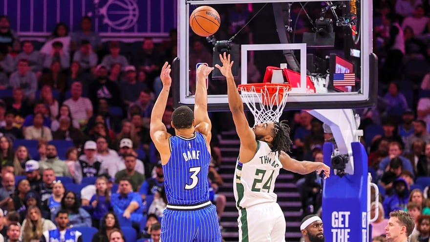 Video: Bucks’ Ousmane Dieng announces start of his Milwaukee journey with first basket with the team