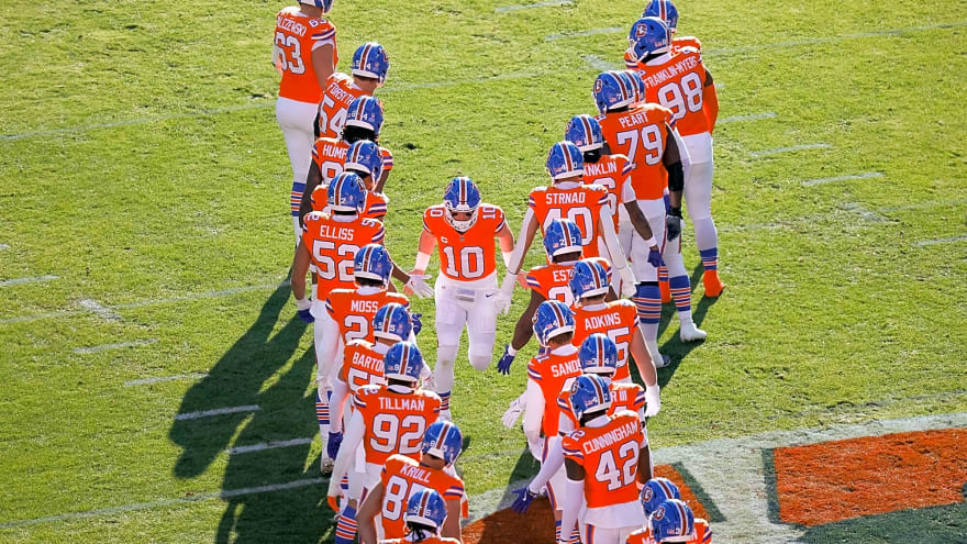 Fans all said the same thing while watching Seahawks-Broncos TNF game