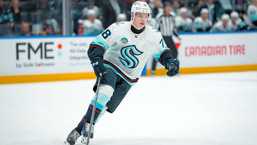 Kraken Recall Forward Oscar Fisker Molgaard From Coachella Valley