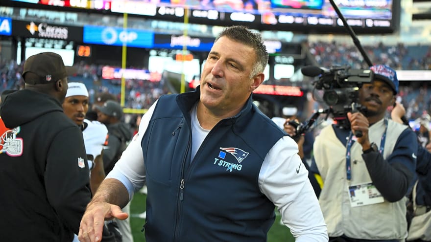 Mike Vrabel could come calling the Titans at the NFL trade deadline based on Patriots insider&#39;s latest intel