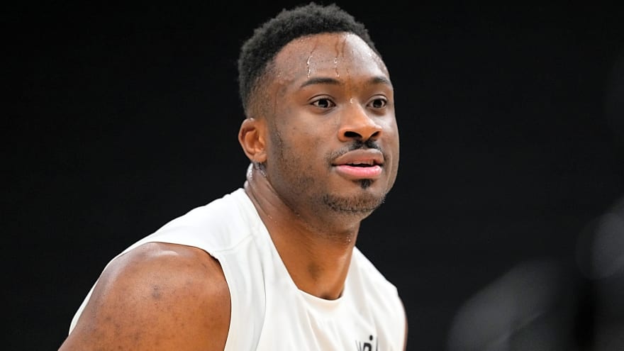 Thanasis Antetokounmpo has signed with a new team