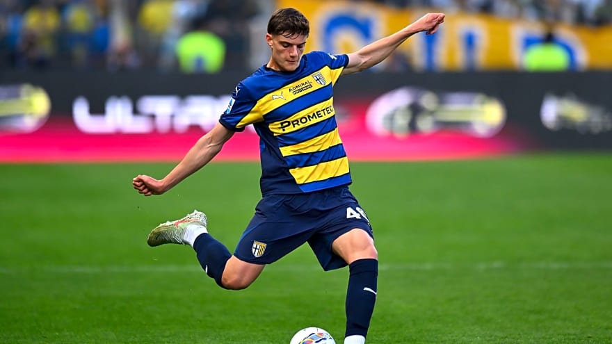Tottenham set to compete with half of the Premier League for €30m-rated defender