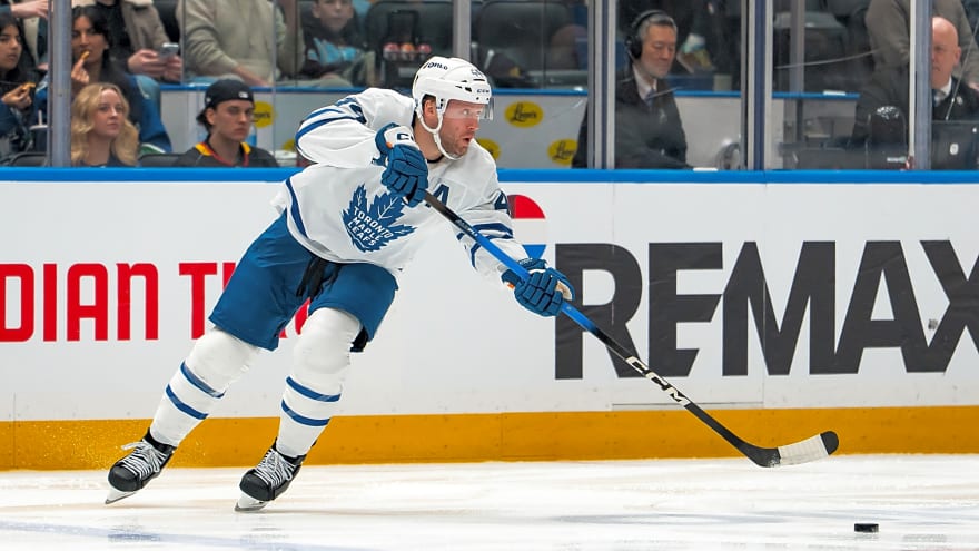 Maple Leafs and Canadiens: Trade Deadline Tension Builds