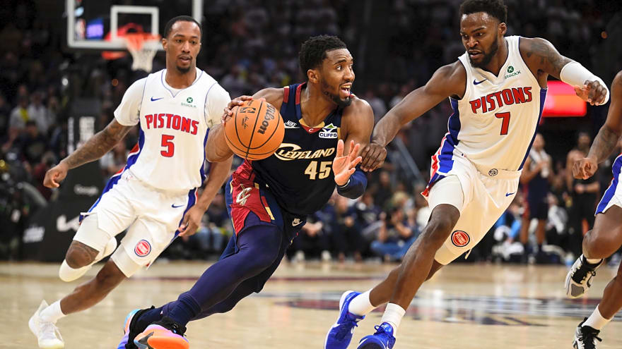  Cavs find their gear, ride Donovan Mitchell surge to even series
