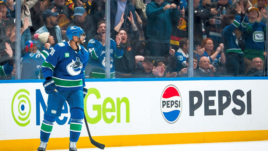How Canucks winger Evander Kane reached 1,000 NHL games, by the numbers