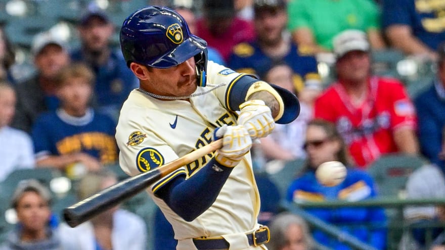 Brewers shortstop to undergo testing after leaving game early