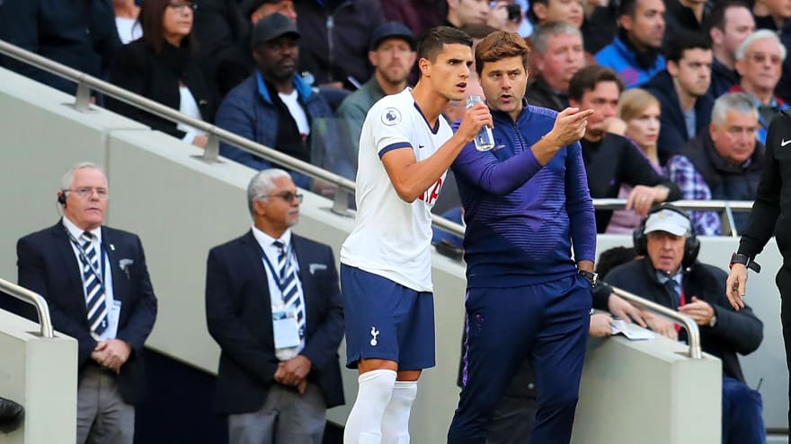 Tottenham fans send chilling message to Thomas Frank with one clear demand