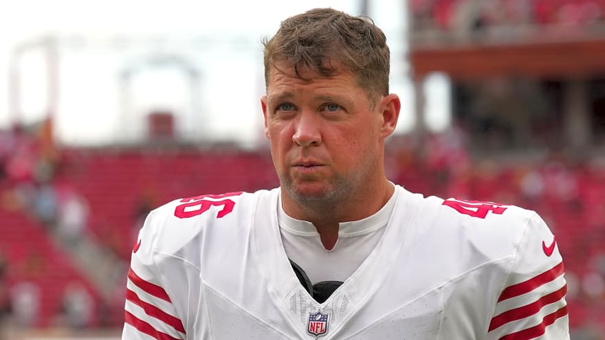 49ers Sign LS Jon Weeks To Extension