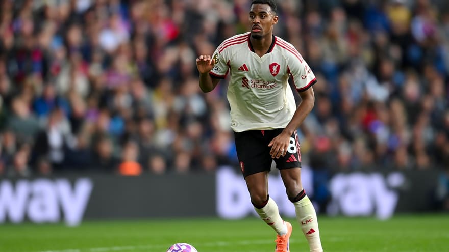 Liverpool team news v Aston Villa: Gravenberch returns as Arne Slot makes big call in defence