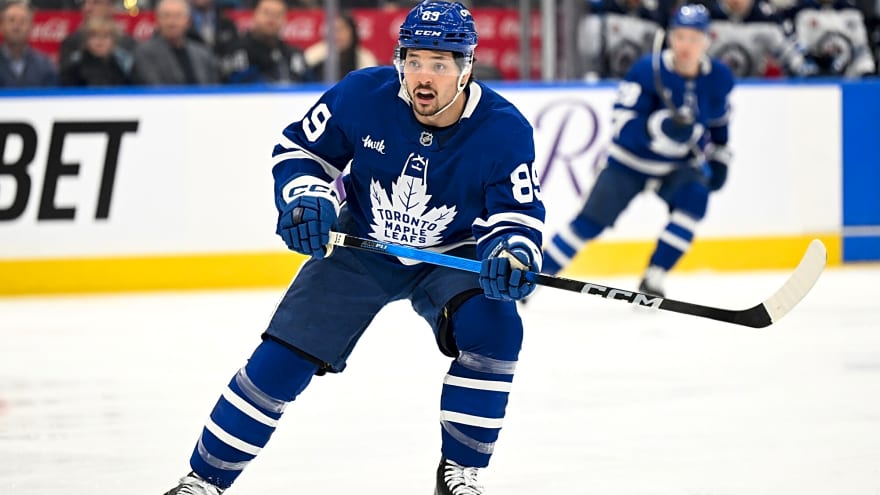 Penguins sign Nick Robertson to two-year contract