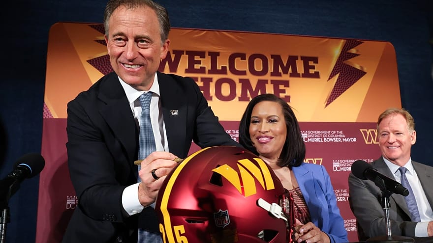 Mike Florio believes the Washington Commanders are plotting name change, ‘they’re tiptoeing toward…’