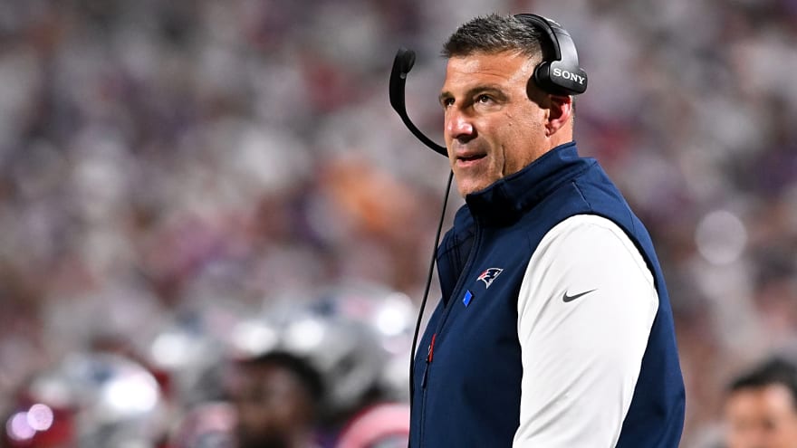 After $60M Payout, Mike Vrabel’s Coach Confirms Stance on Move Away From Patriots