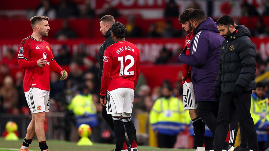 Luckhurst bombshell: Senior Man Utd man ‘could still leave’ this month, crunch talks now scheduled with Carrick