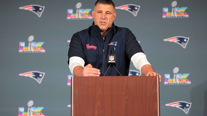 New England Patriots Head Coach Mike Vrabel Named AP NFL Coach Of the Year