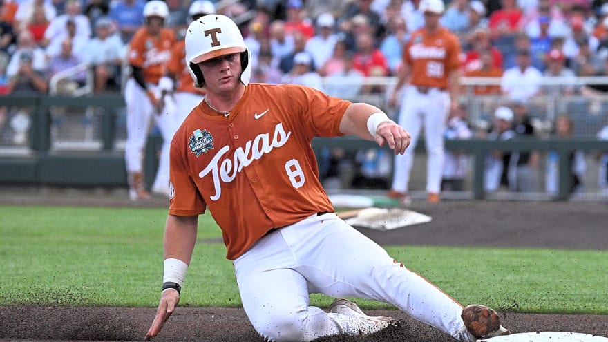Minnesota Twins select Texas catcher Carson Tinney in 2026 MLB Draft
