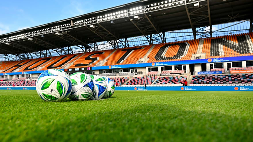 Does Benjamin Sesko Fit Manchester United?
