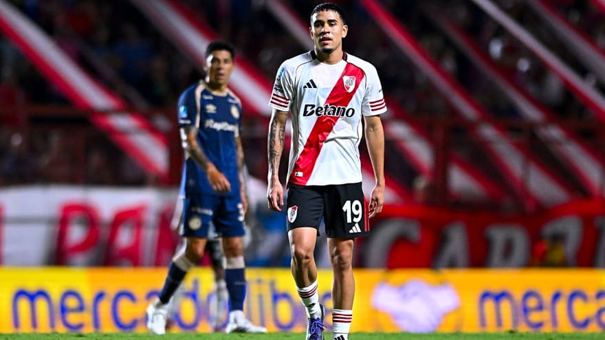 'Unfortunately'- South American media deliver verdict on Kendry Paez’s River Plate debut
