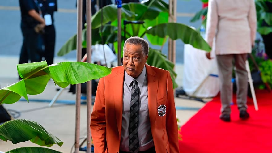 Jamaal Wilkes Talks John Wooden’s Pyramid of Success, His Unorthodox Shot and Dylan Harper’s Future