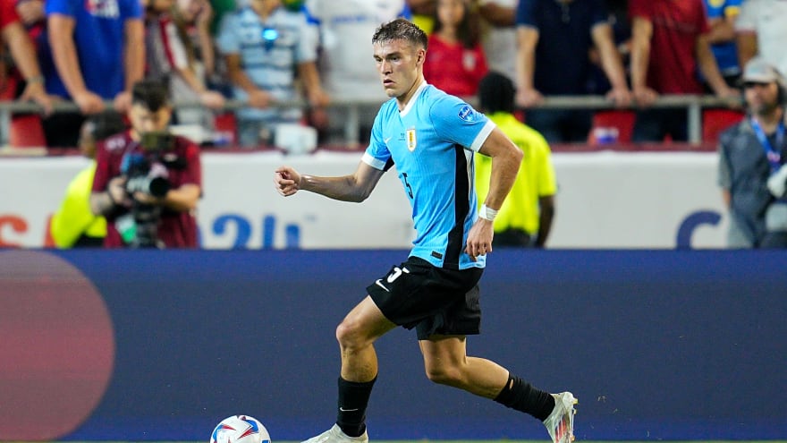 Man United eyeing £35m transfer, ‘concrete discussions could begin’ next month