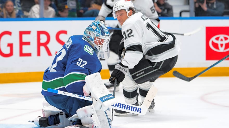 Scenes from morning skate: Lankinen starts as Canucks close out home schedule vs. Kings