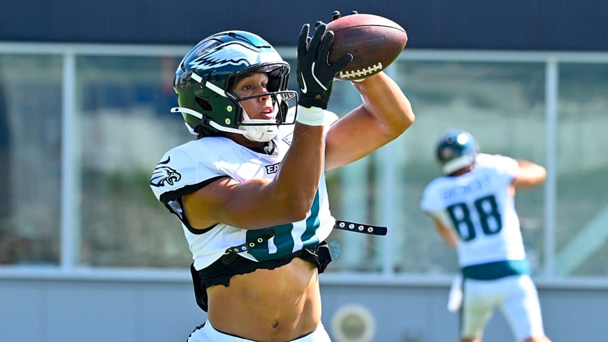 Eagles Place Rookie TE Eli Stowers On IR