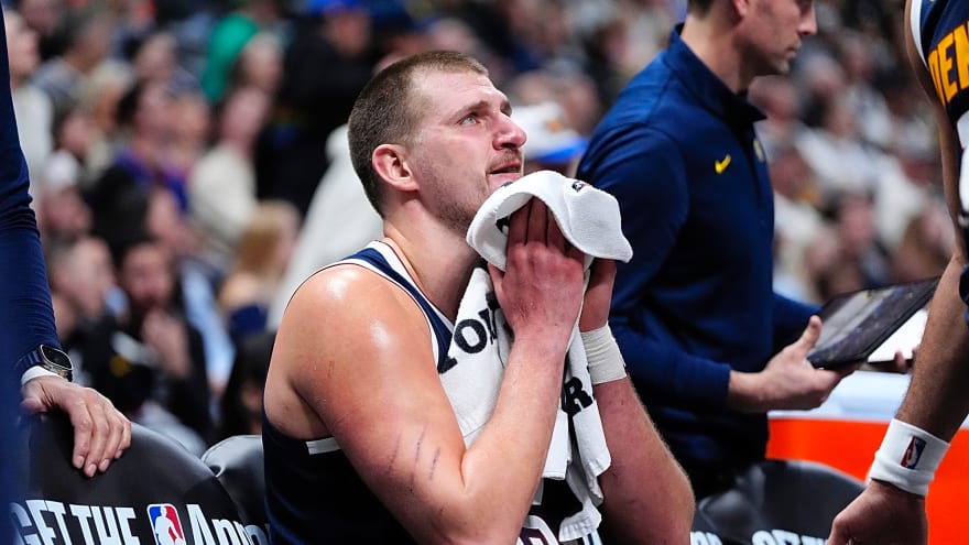 Nikola Jokic’s triple-double leads Nuggets to thrilling OT victory over Rockets