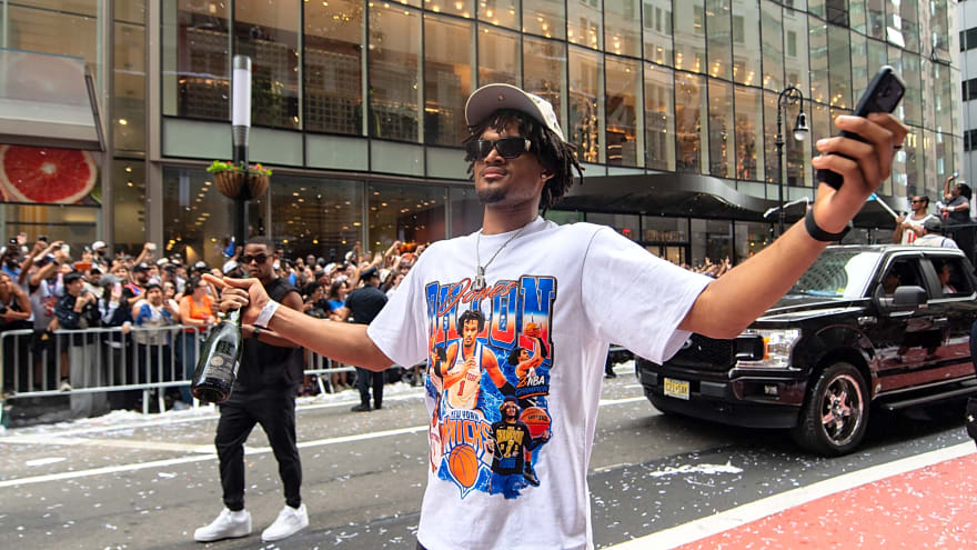 The New York Knicks lose another champion to Philadelphia