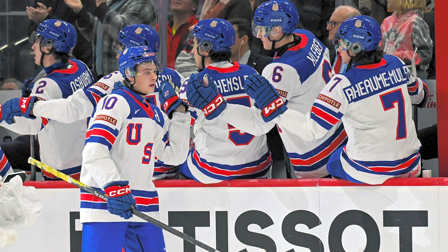 Hagens close to signing ELC with Bruins, but focused on collegiate season for now