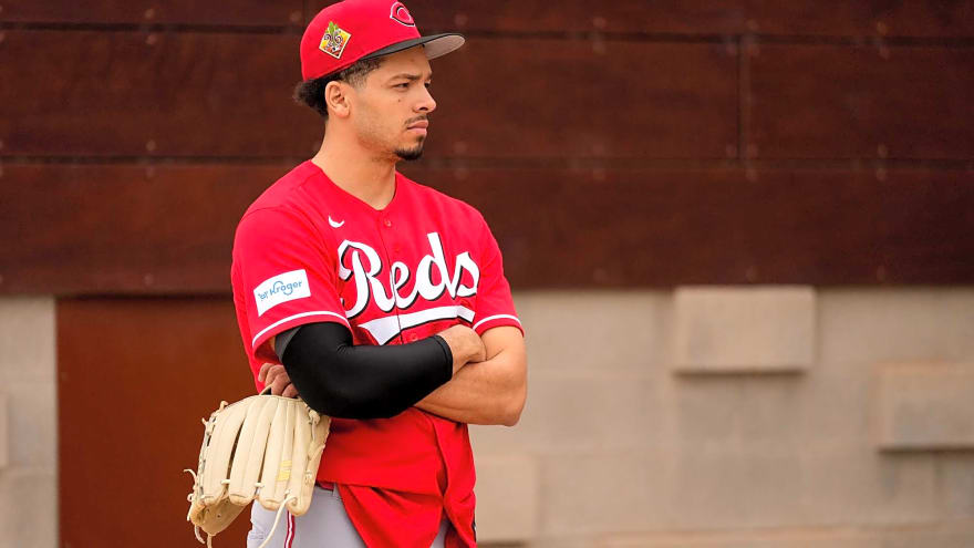 Hunter Greene To Undergo MRI On Right Elbow