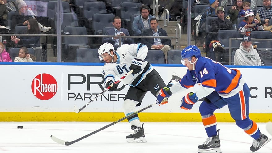 Bo Horvat Injured One Day After Team Canada Olympic Selection